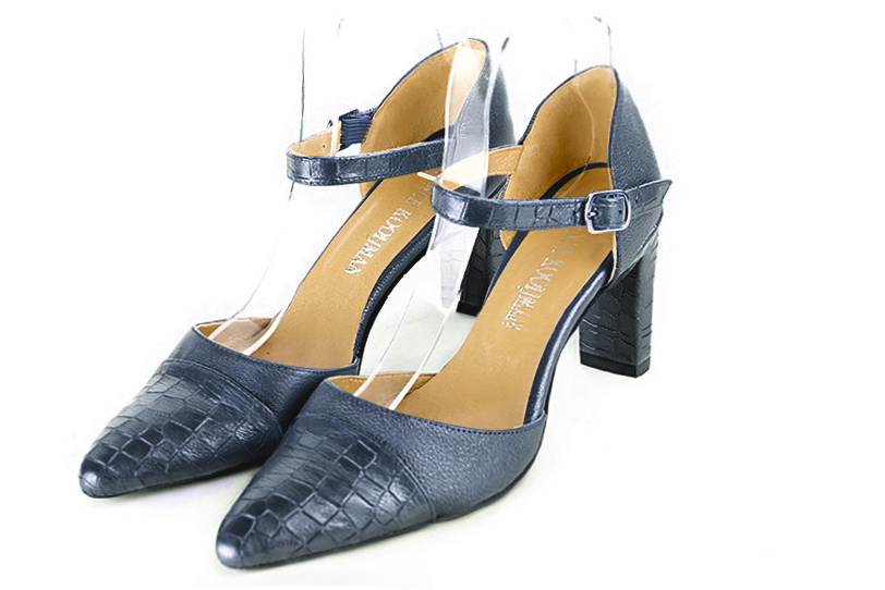 Denim blue women's open side shoes, with an instep strap. Tapered toe. High comma heels. Front view - Florence KOOIJMAN